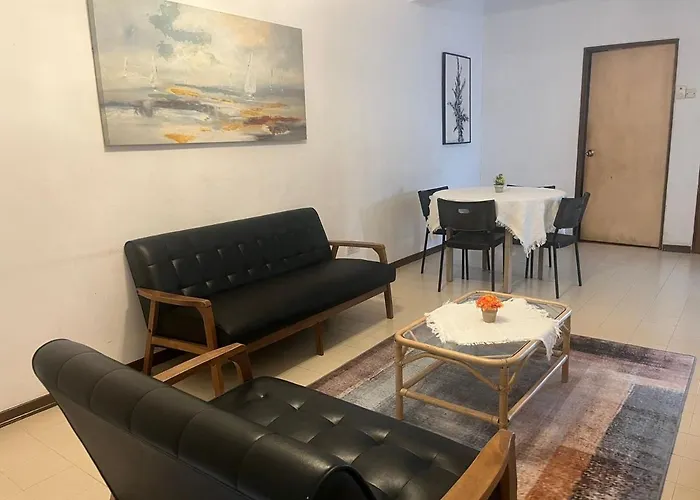 Bayu Emas Homestay Batu Ferringhi