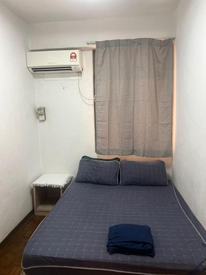 Bayu Emas Apartment *